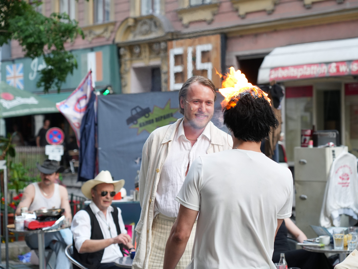 A scene from O Rambo in Vienna